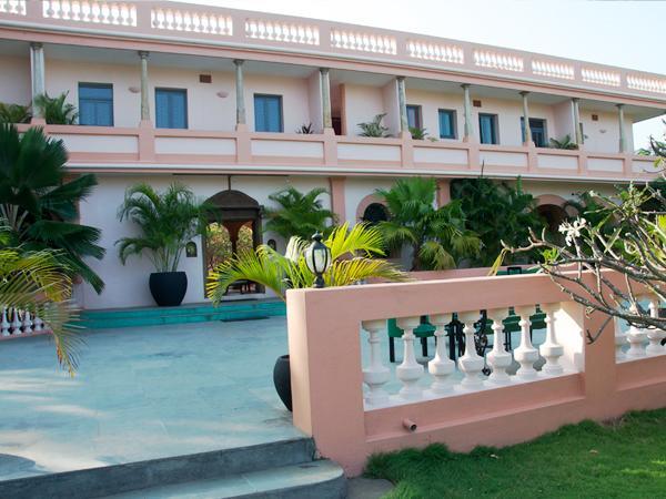 Kailash Beach Resort Pondicherry Exterior photo